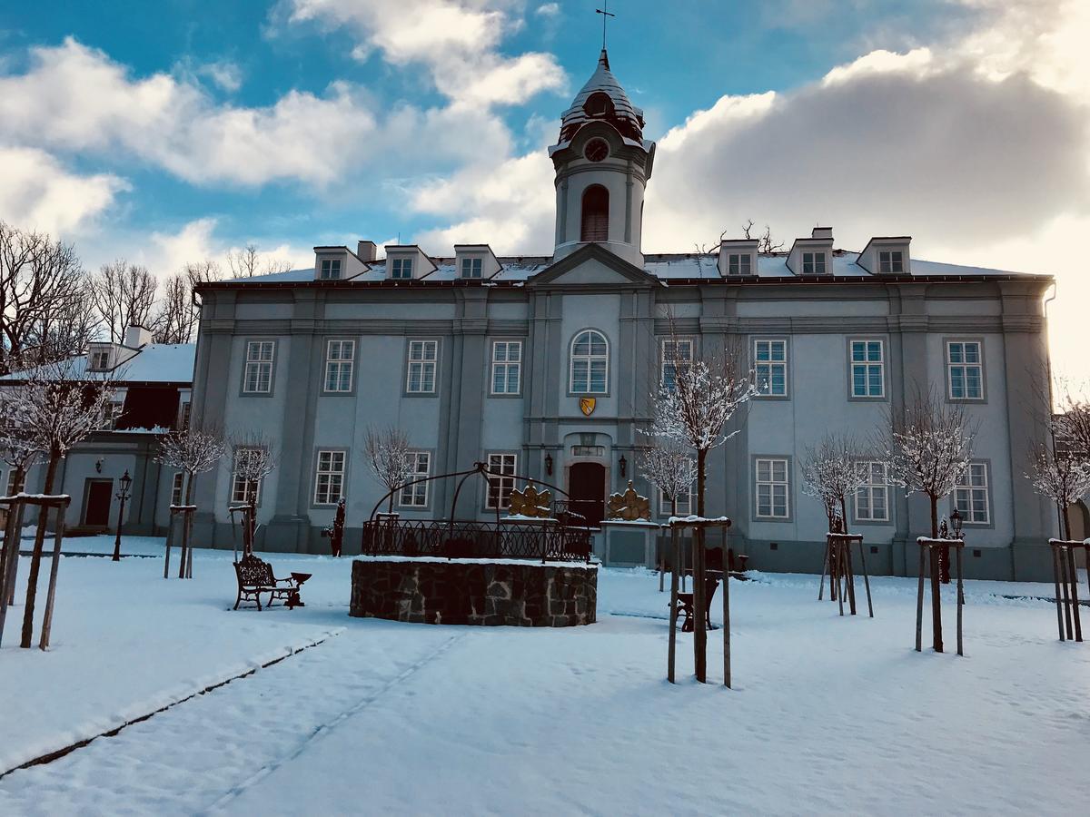 Hotel Panství Dlouhá Lhota Exterior foto